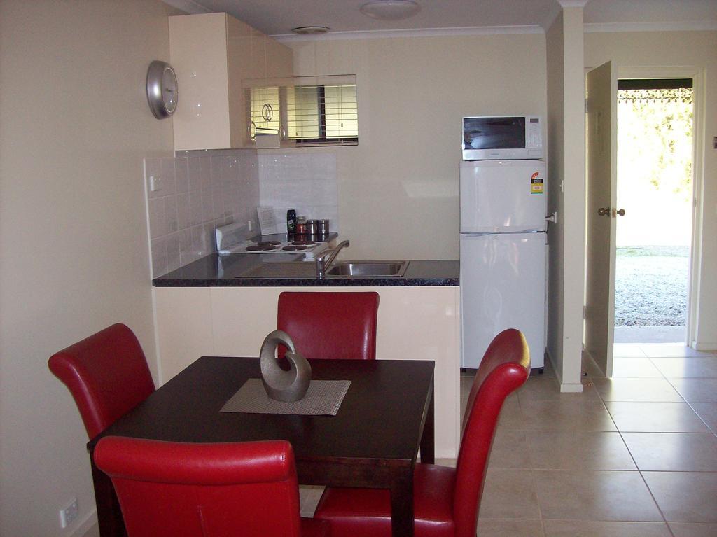 Colonial Inn Guest Rooms Yackandandah Екстериор снимка